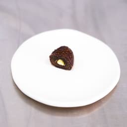 Chocolate, coffee and pistachio dates - Kaicao & Hola Coffee - thumbnail 8